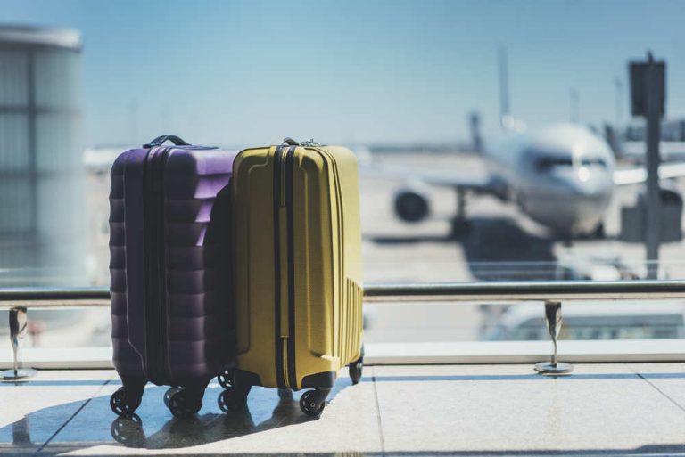 Enviar equipaje por avión para viajar más ligero y relajado